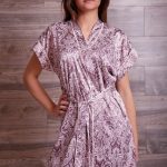 Короткий халат з принтом 7036-6736 dark lilac